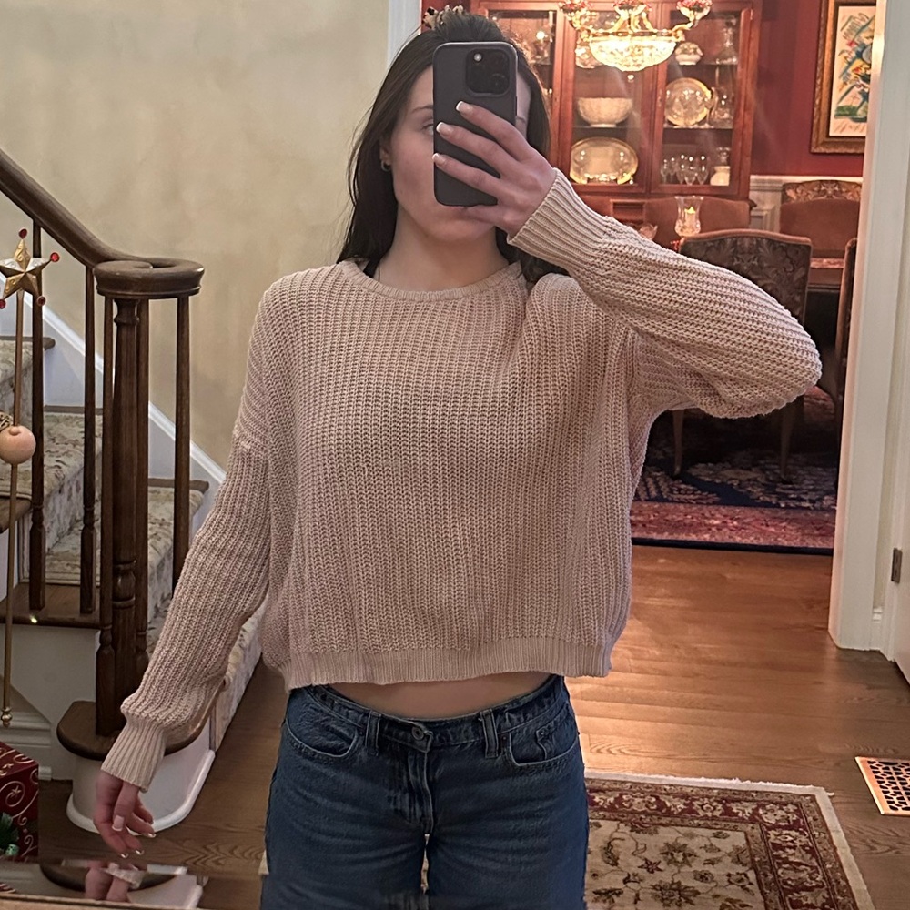 Brandy Melville sweater